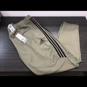 ❗️SOLD❗️NWT MEN’S ADIDAS TAPERED ZIP JOGGERS!